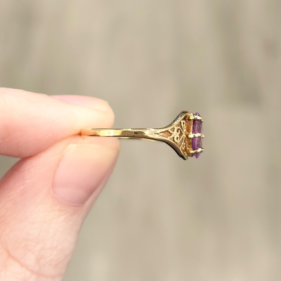 Vintage 10K Gold Lab Created Purple Sapphire Ring: Marquis Filigree Size 6.75 - Picture 8 of 12
